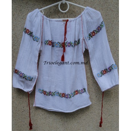 Costum National Moldovenesc pentru botez
