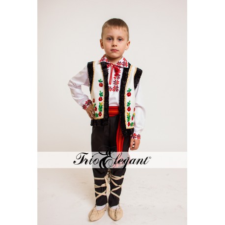 Costum National Moldovenesc pentru baieti 7